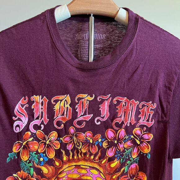 Sublime Women's Red Floral Graphic Short Sleeve T-Shirt - Size Small - NWT - Picture 3 of 5